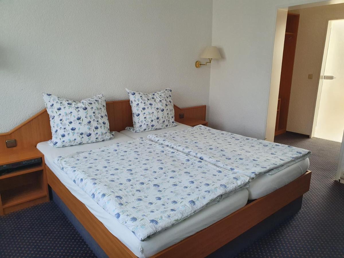 Hotel Pension Stoertebeker Biendorf Екстериор снимка