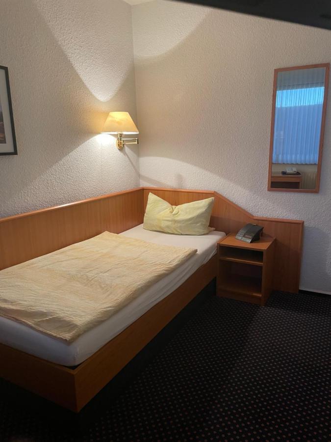 Hotel Pension Stoertebeker Biendorf Екстериор снимка